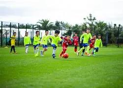 穆德里克备,受卡拉格及,內維爾赞誉,凯发娱乐,凯发娱乐入口,凯发娱乐官网,凯发娱乐官方入口,凯发娱乐官方网址